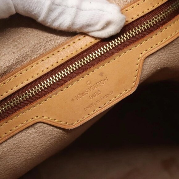 LOUIS VUITTON Monogram Bucket GM Shoulder Bag - Picture 13 of 15